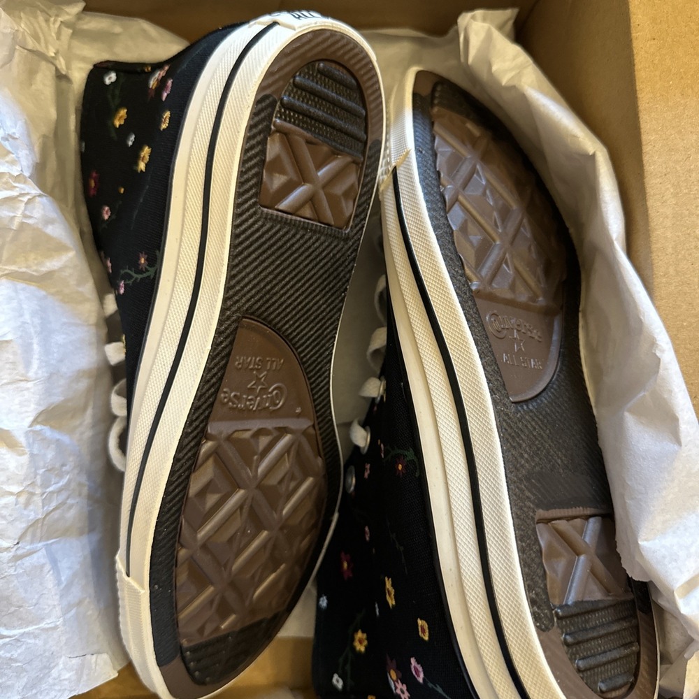Size 7 - Converse Chuck Taylor All Star High Floral W - Picture 4 of 6